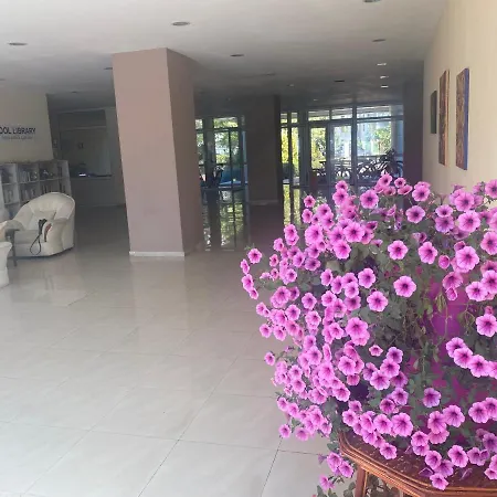 Semiramida Gardens Apartment Apartment Sunny Beach