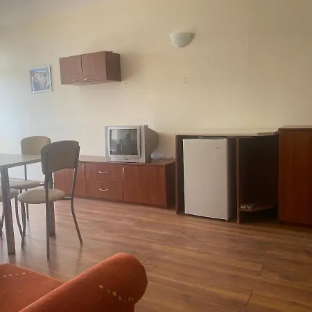 Semiramida Gardens Apartment * Slăntjev Brjag